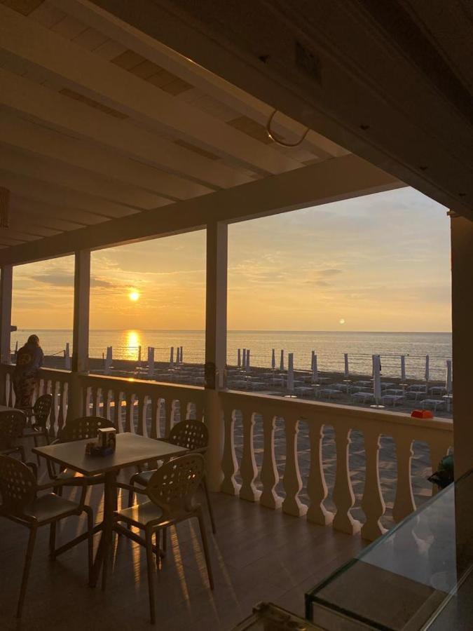 Hotel Corona Beach Peschici Extérieur photo