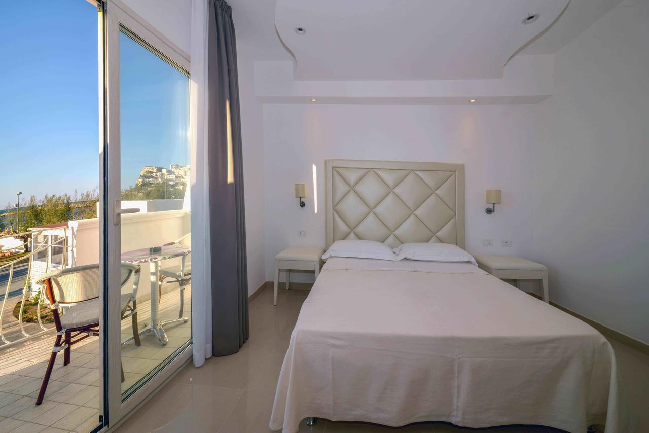 Hotel Corona Beach Peschici Extérieur photo