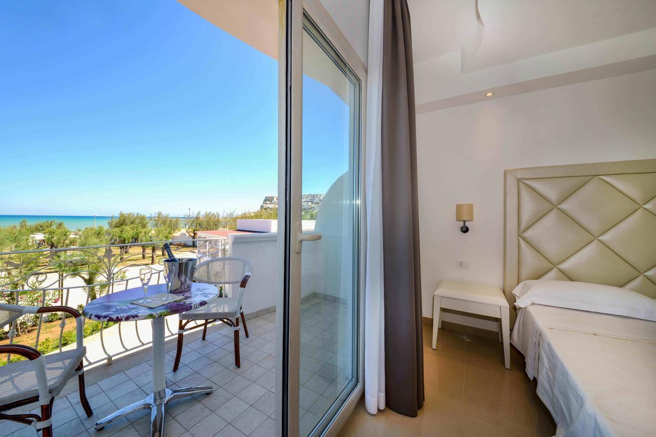 Hotel Corona Beach Peschici Extérieur photo