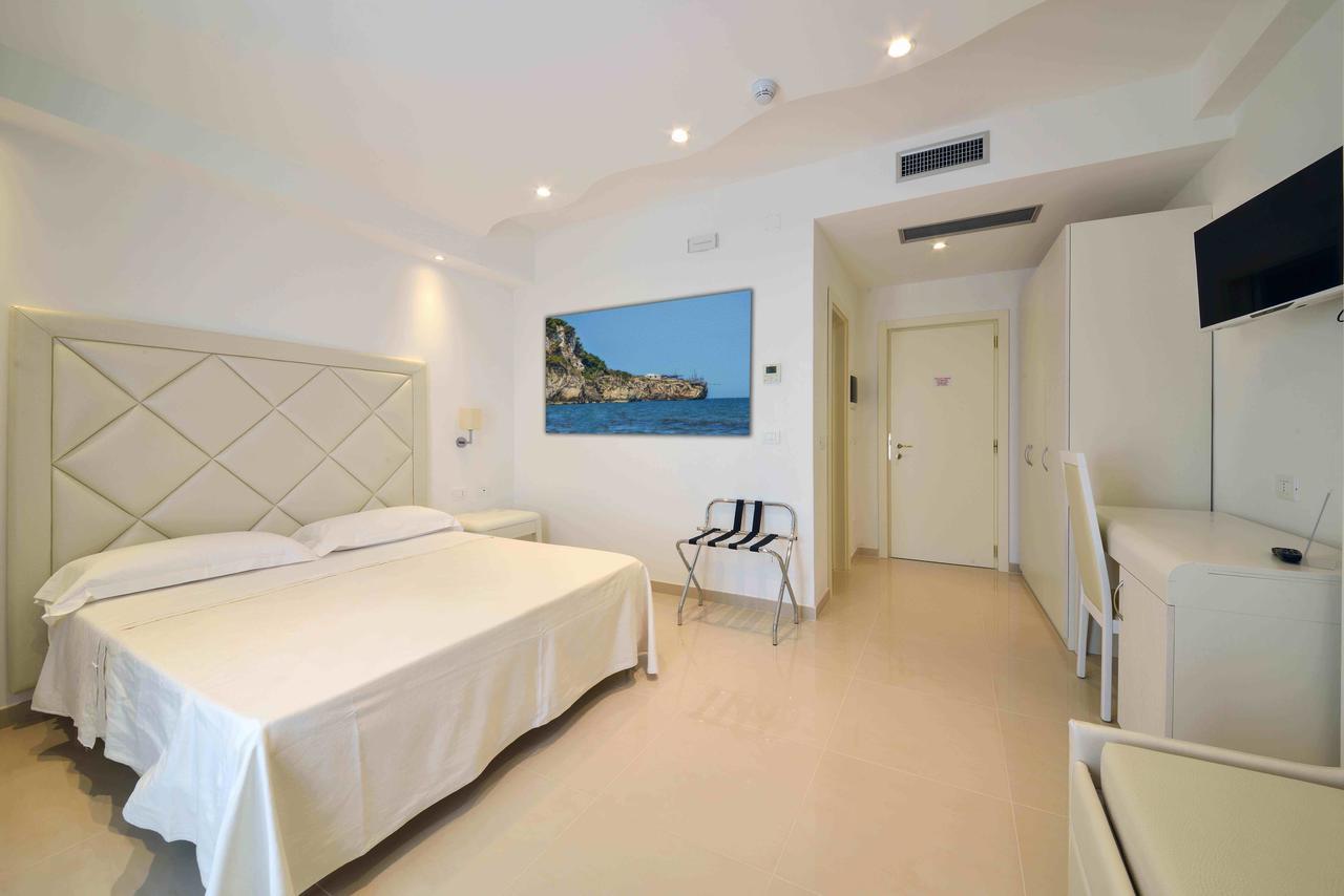 Hotel Corona Beach Peschici Extérieur photo
